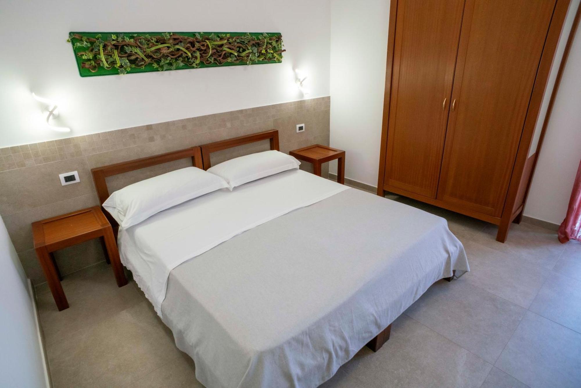 Petit Hotel 3*