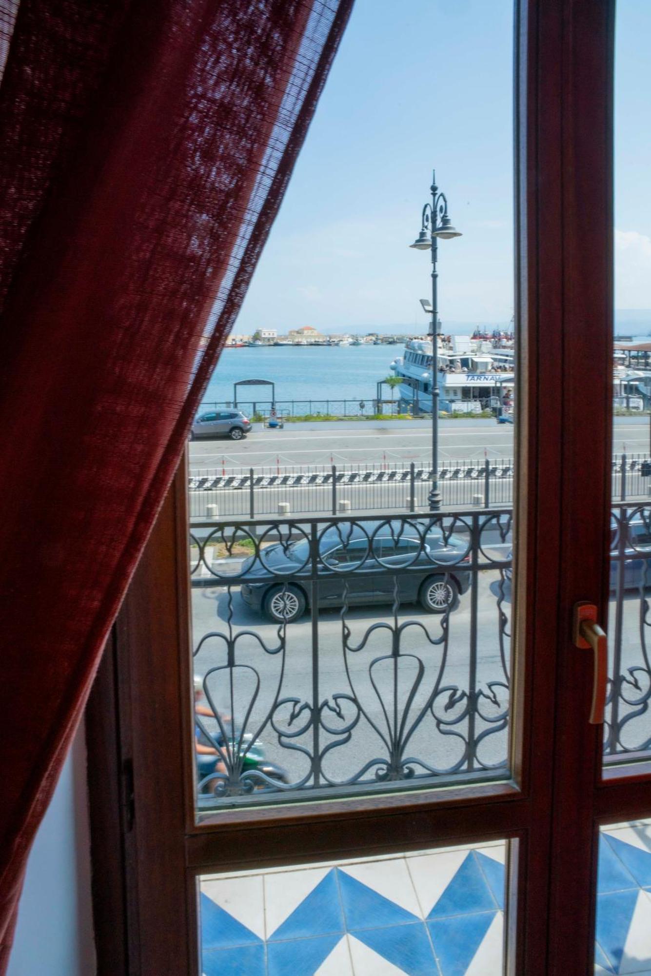 Petit Hotel